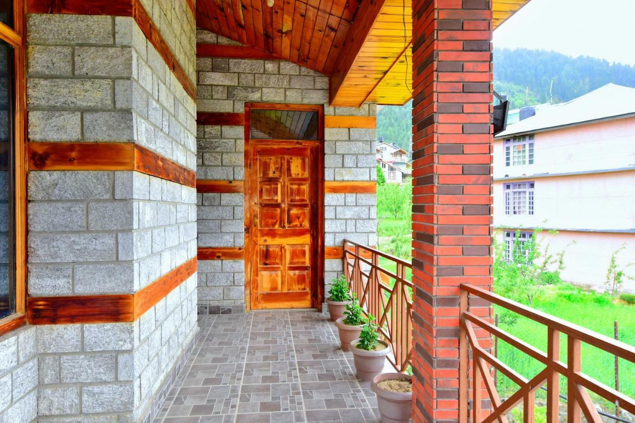 Oyo 38759 Tara Cottages Manāli Buitenkant foto
